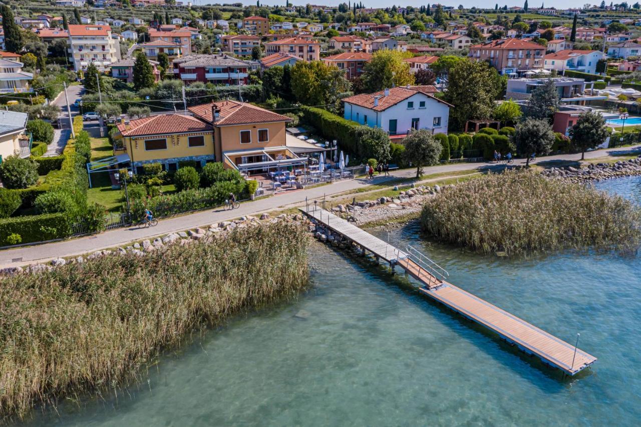 Locanda Le Palafitte Бардолино Екстериор снимка