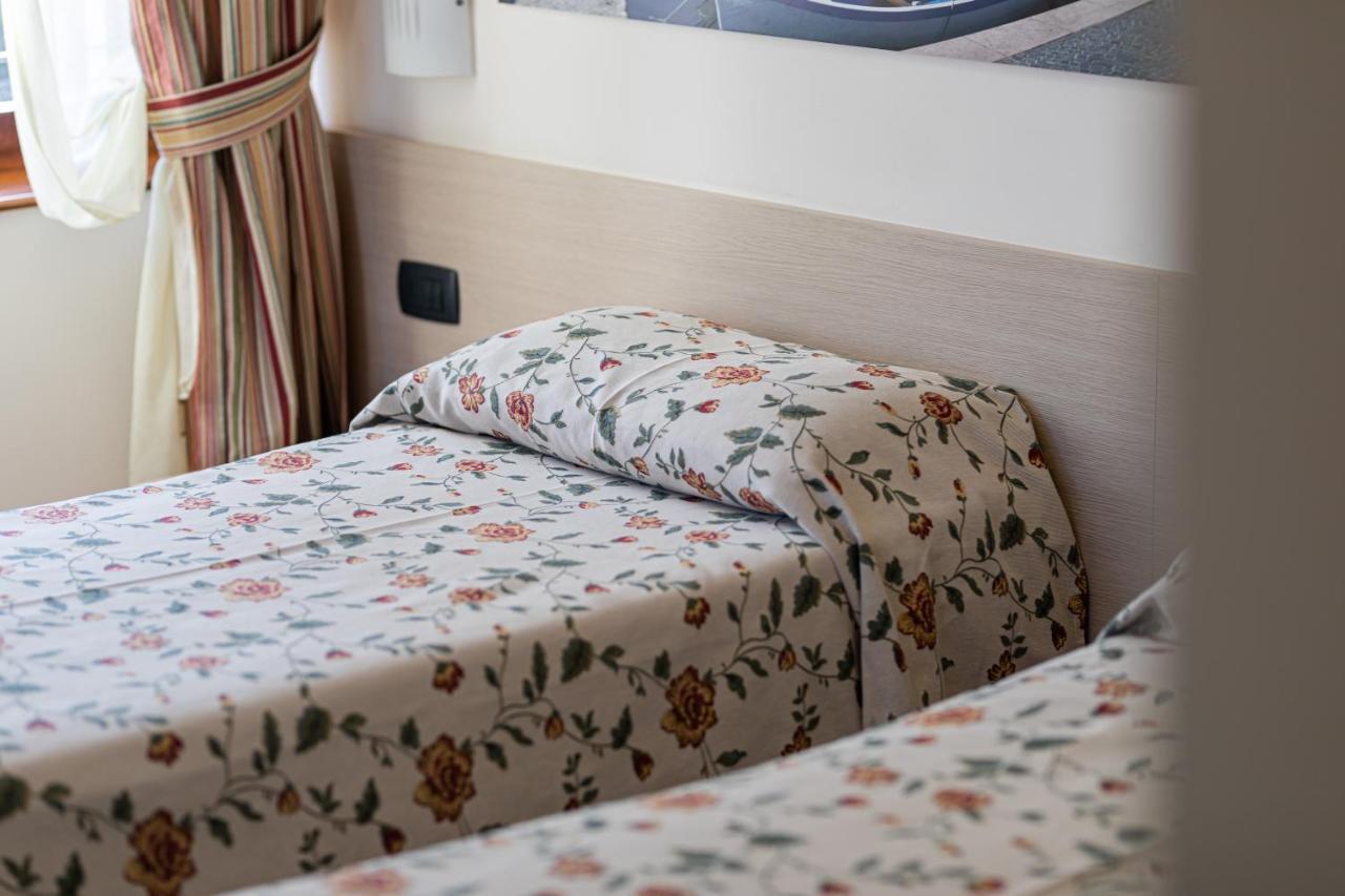 Locanda Le Palafitte Бардолино Екстериор снимка