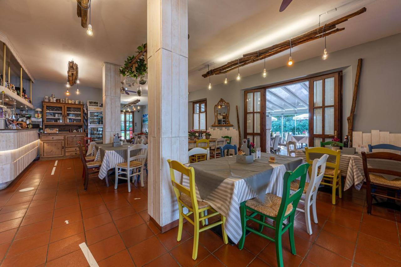 Locanda Le Palafitte Бардолино Екстериор снимка